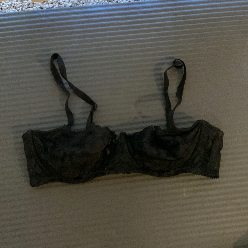 Black lace bra